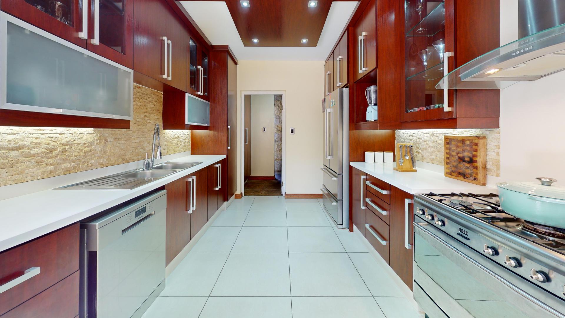  of property in Faerie Glen