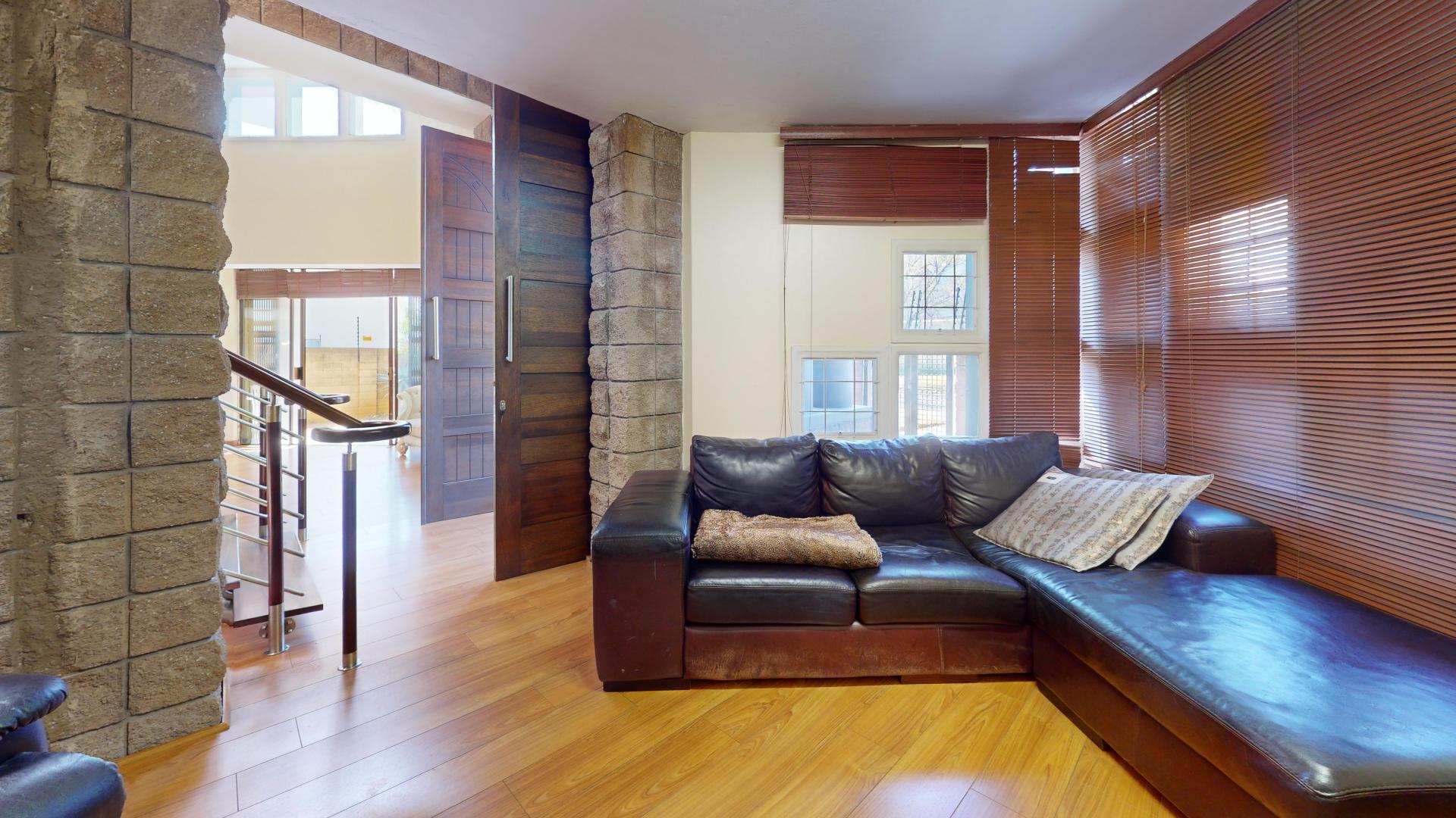  of property in Faerie Glen