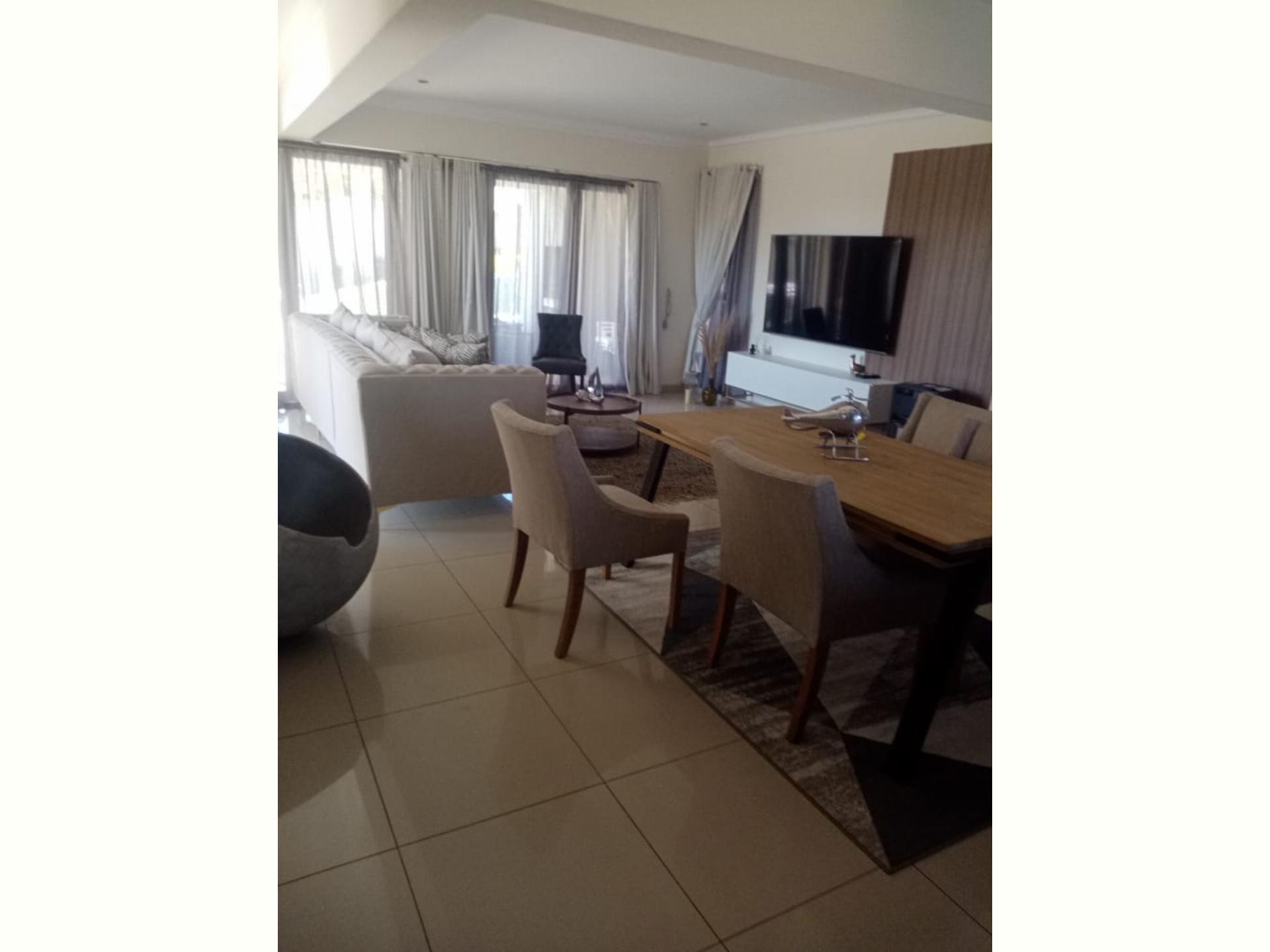  of property in Strubensvallei