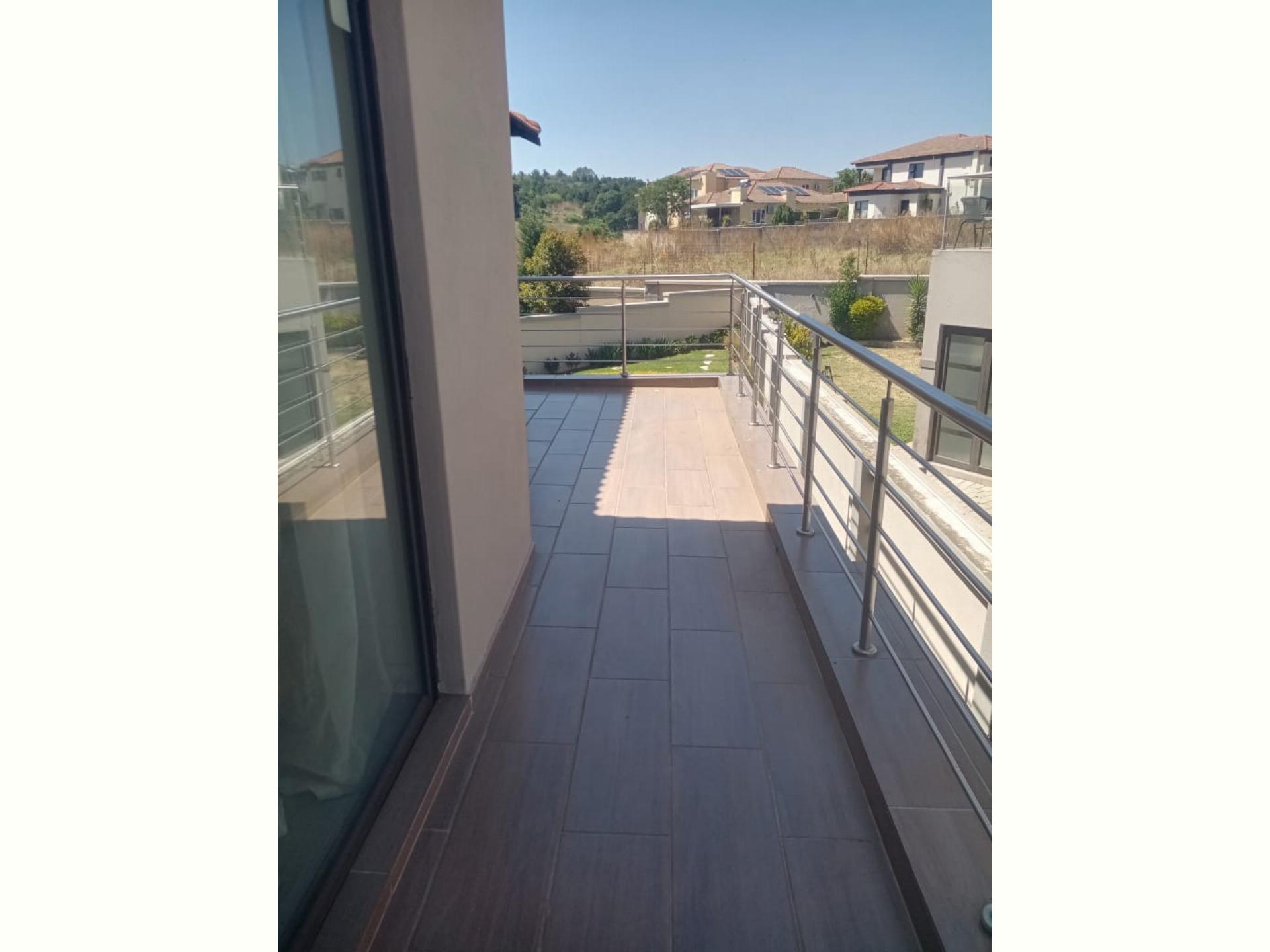  of property in Strubensvallei