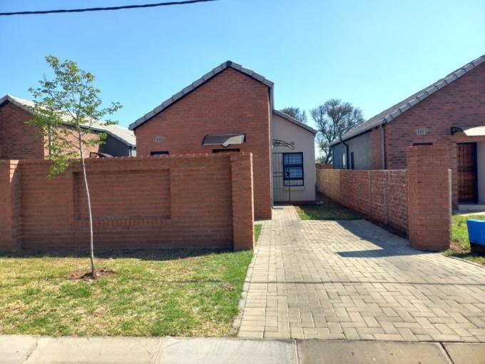 3 Bedroom House for Sale For Sale in South Hills - MR696090