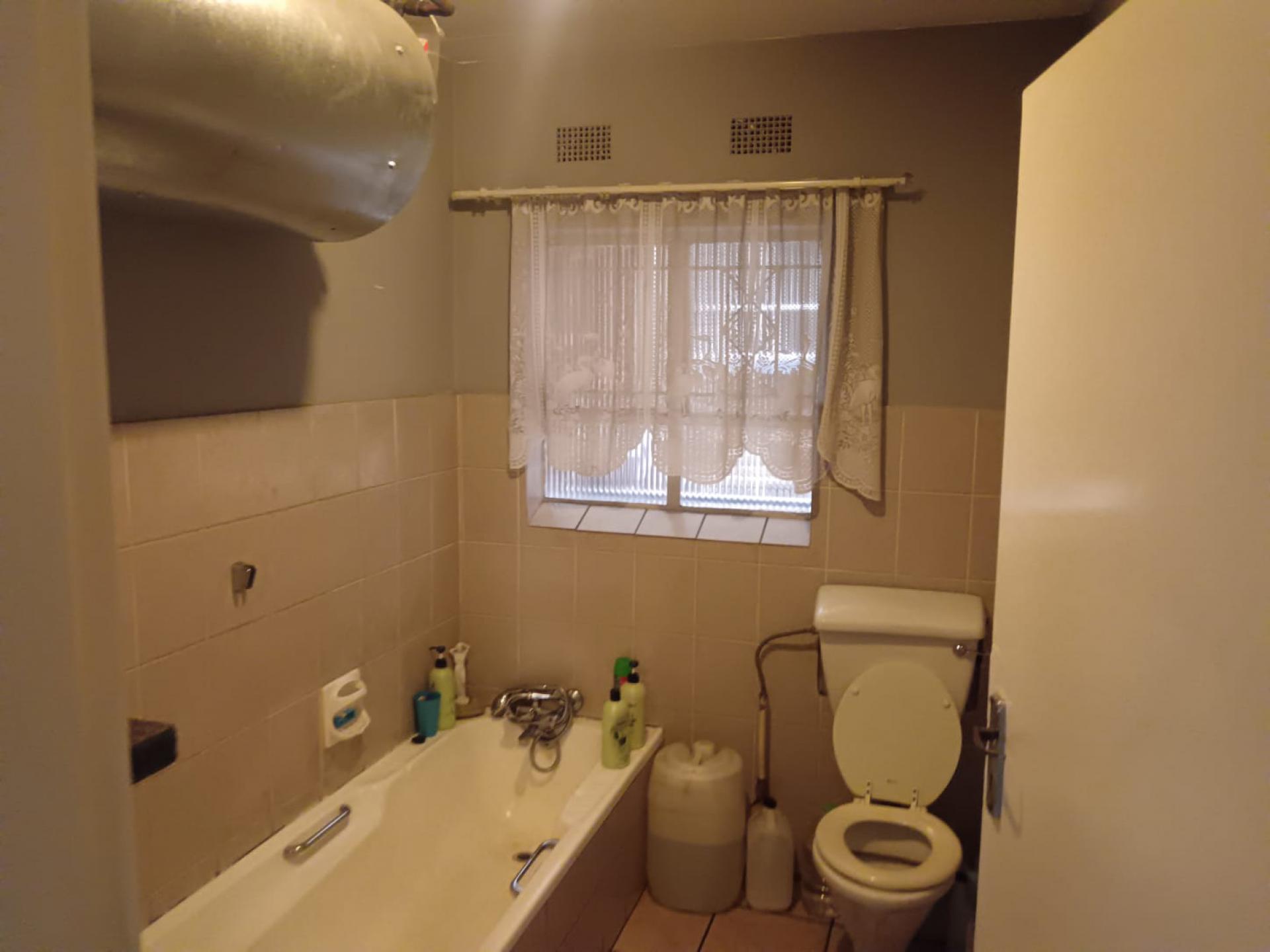  of property in Alberton