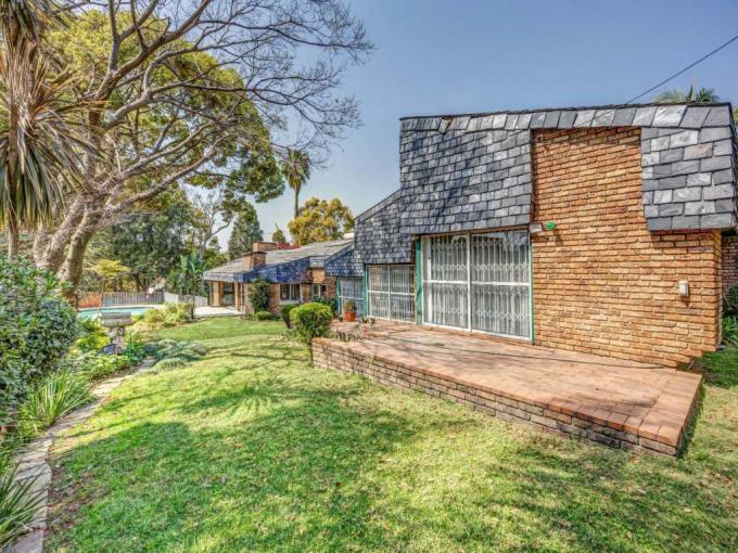 4 Bedroom House for Sale For Sale in Morningside Manor - MR696111