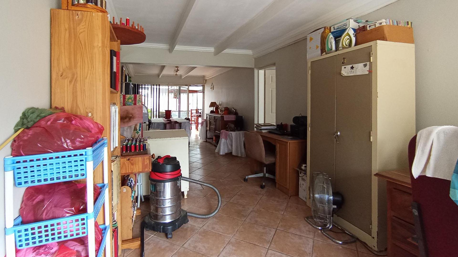 Study - 21 square meters of property in Bronkhorstspruit