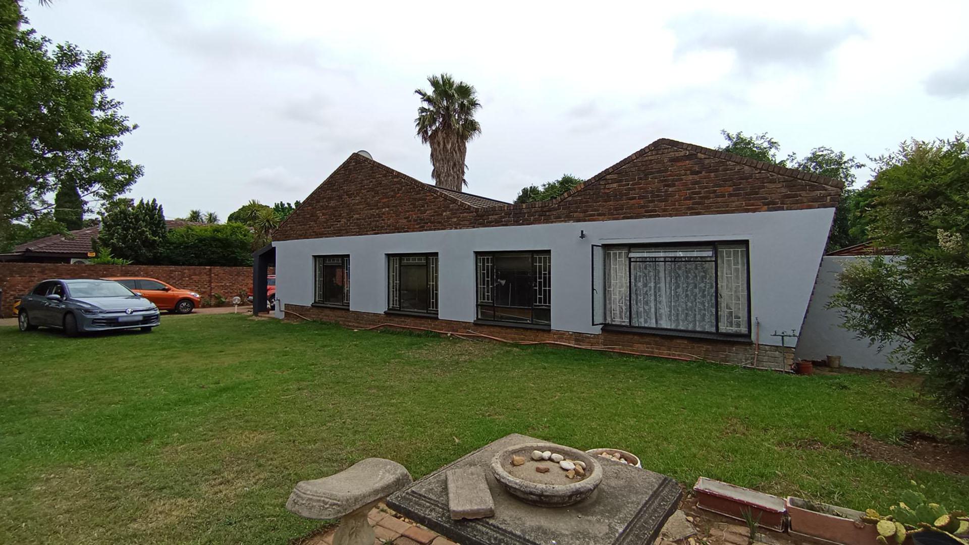 Front View of property in Bronkhorstspruit