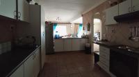 Kitchen - 15 square meters of property in Bronkhorstspruit