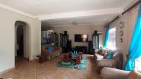 Lounges - 37 square meters of property in Bronkhorstspruit