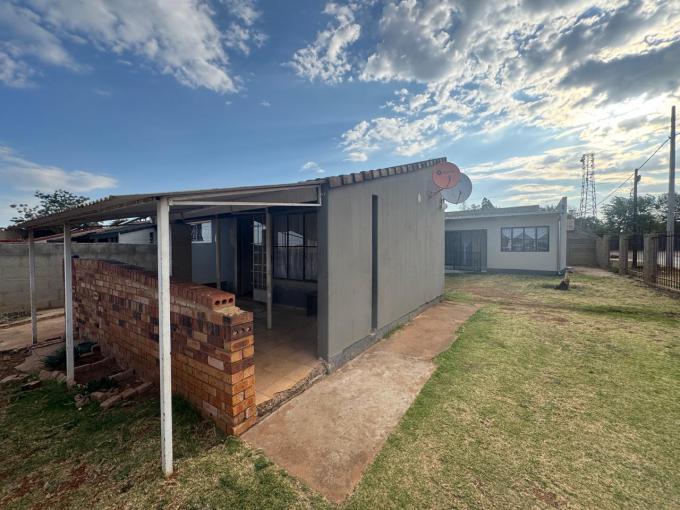 4 Bedroom House for Sale For Sale in Ennerdale South - MR696132