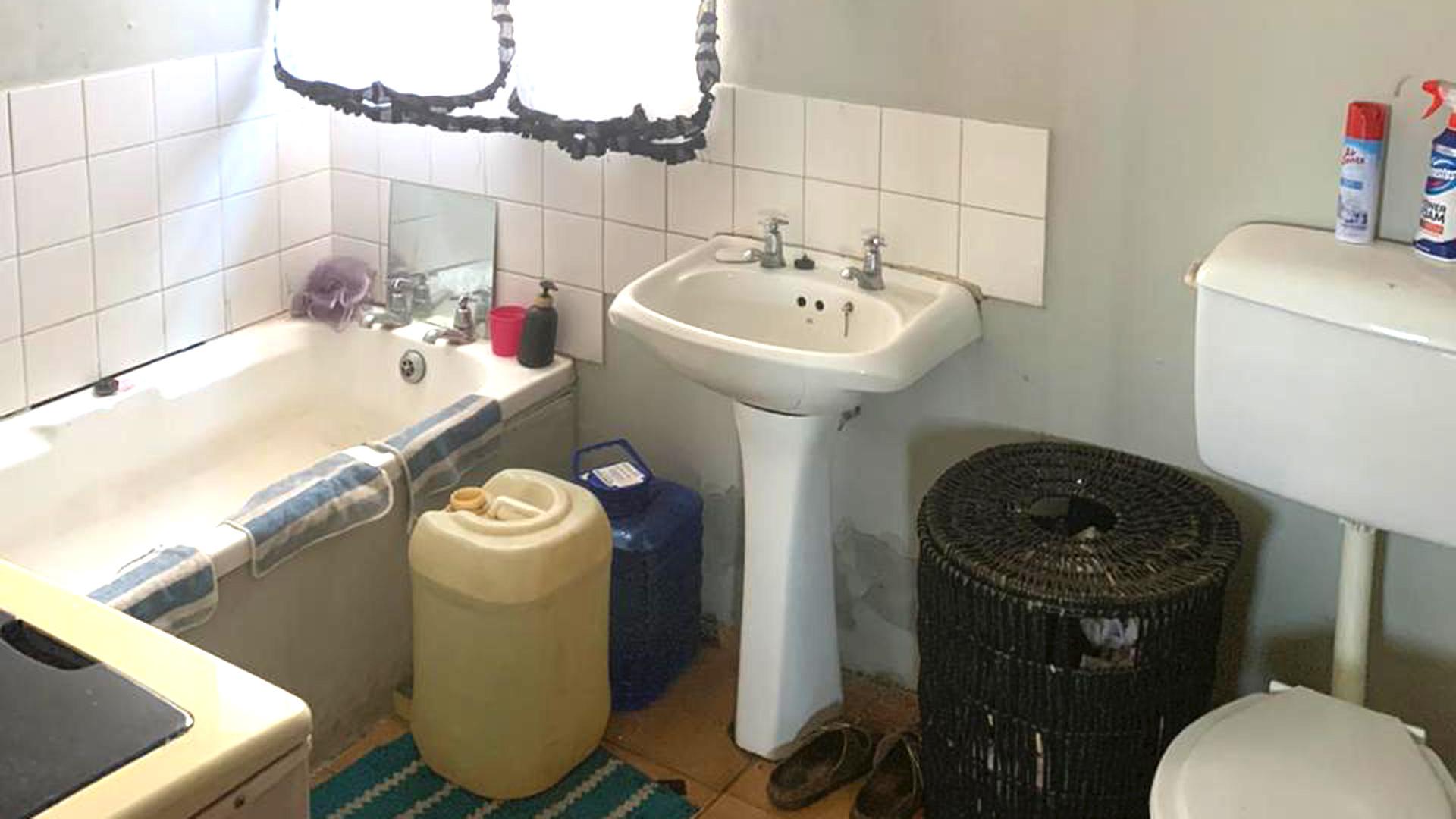Bathroom 1 of property in Arcadia - PE