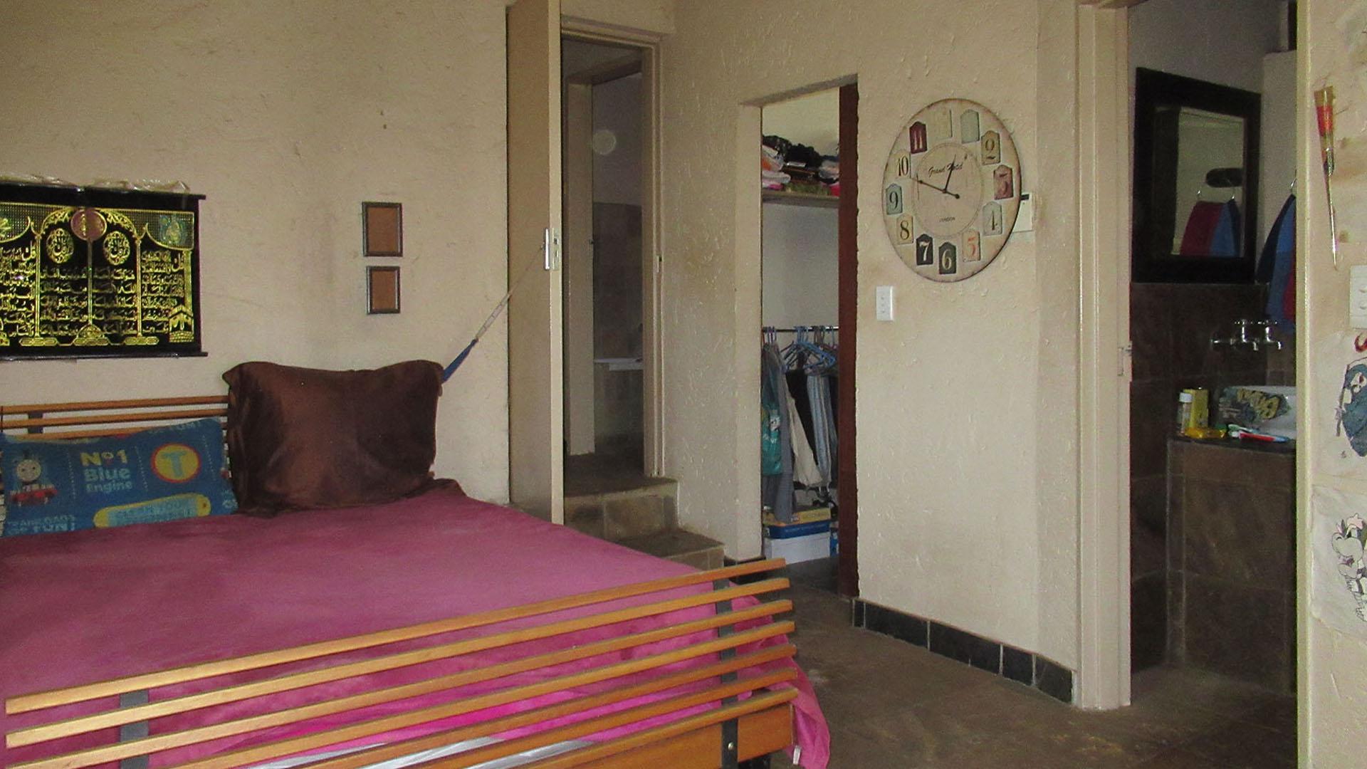 Main Bedroom - 21 square meters of property in Allen’s Nek