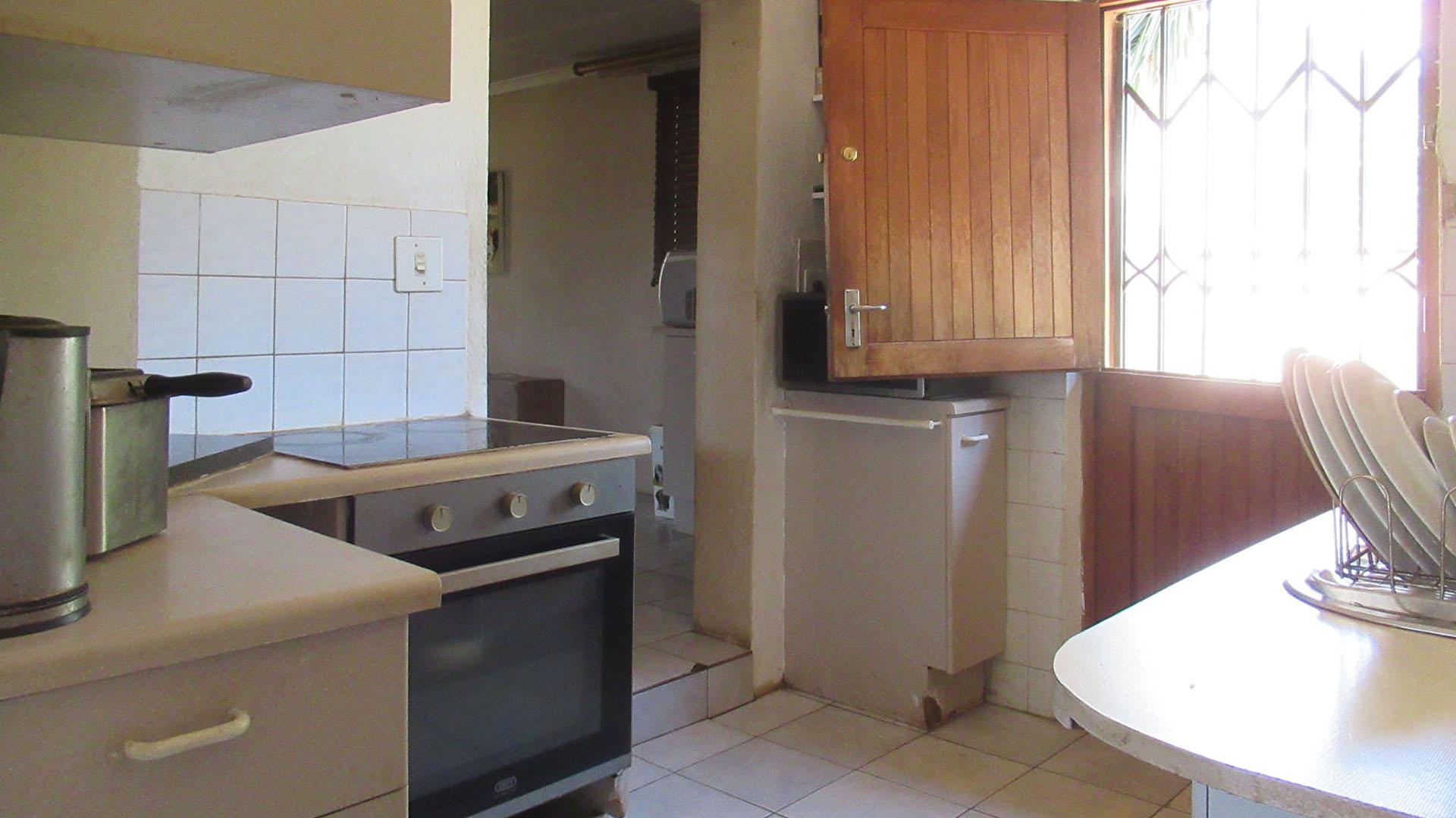 Kitchen - 6 square meters of property in Allen’s Nek