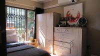 Main Bedroom - 20 square meters of property in Weltevreden Park