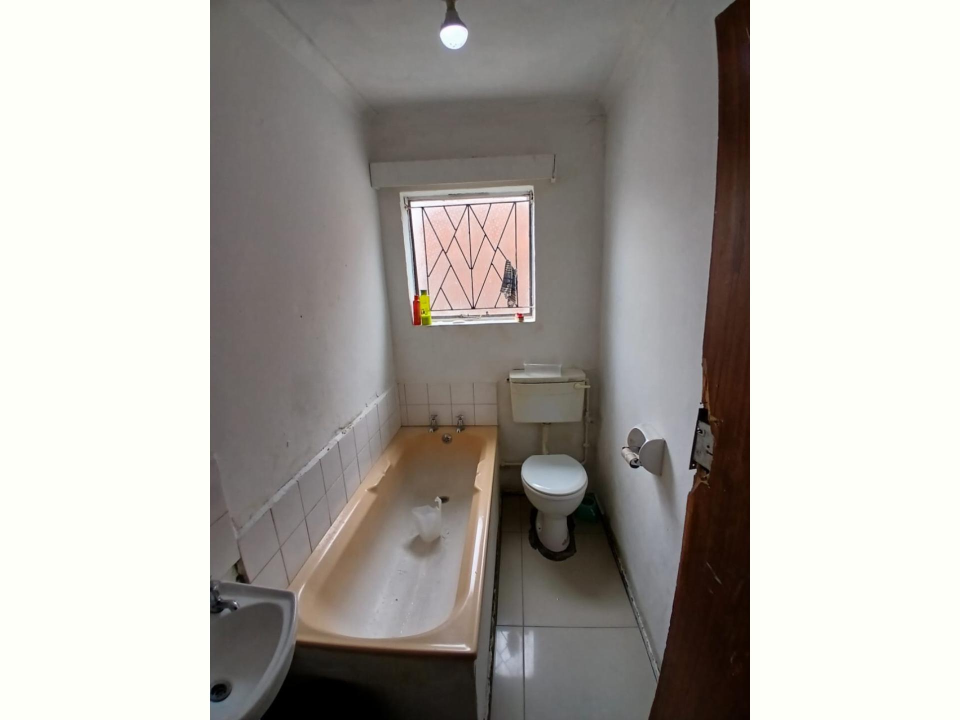  of property in Lentegeur