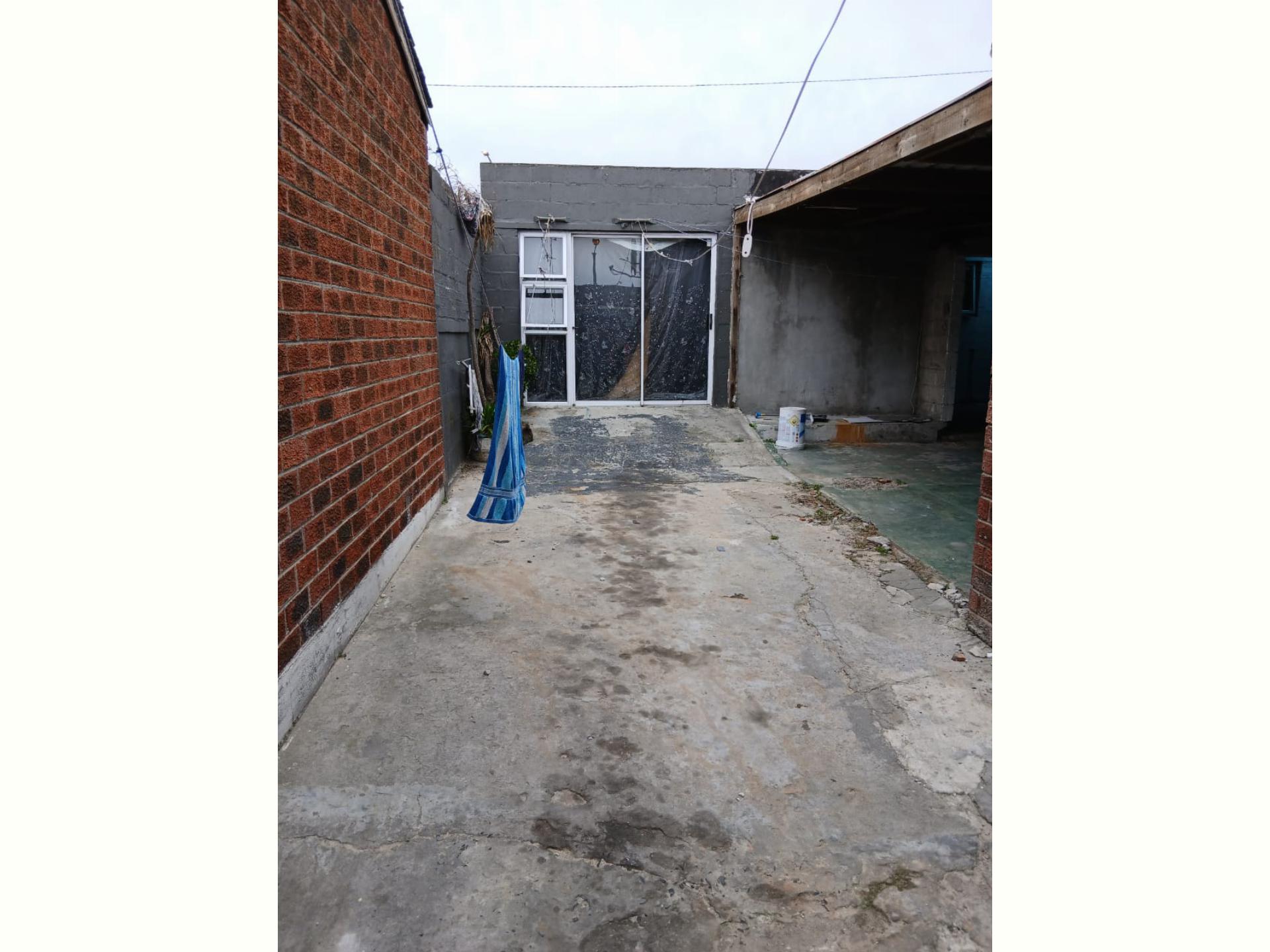  of property in Lentegeur