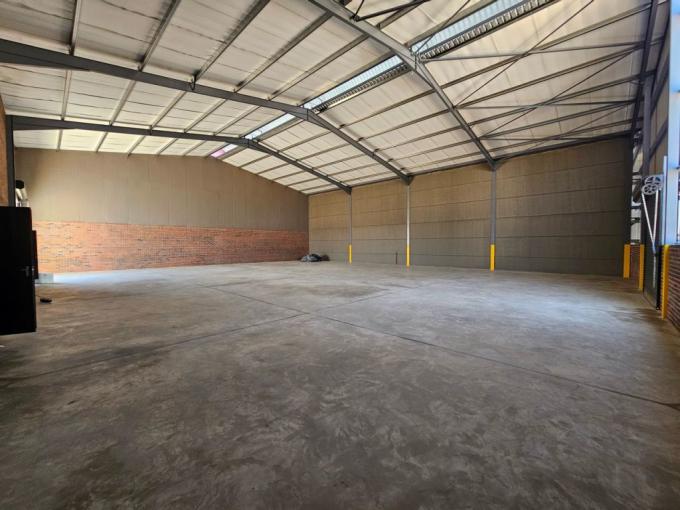 Commercial to Rent in Knoppieslaagte - Property to rent - MR696190
