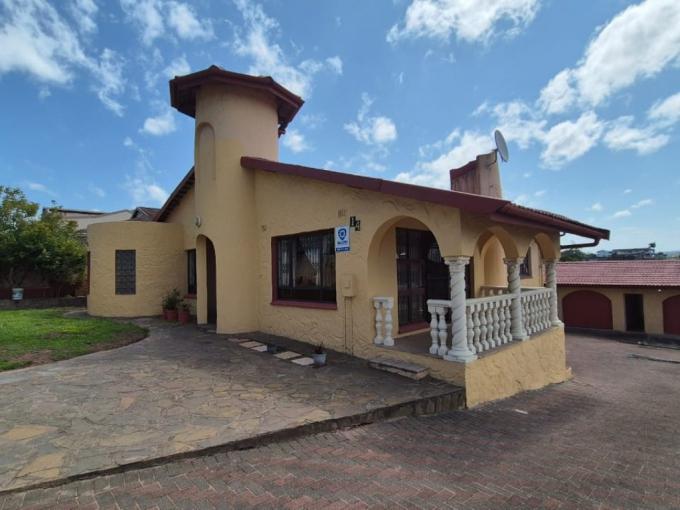 4 Bedroom House for Sale For Sale in Umhlatuzana  - MR696211