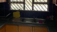 Kitchen of property in Panorama Gardens