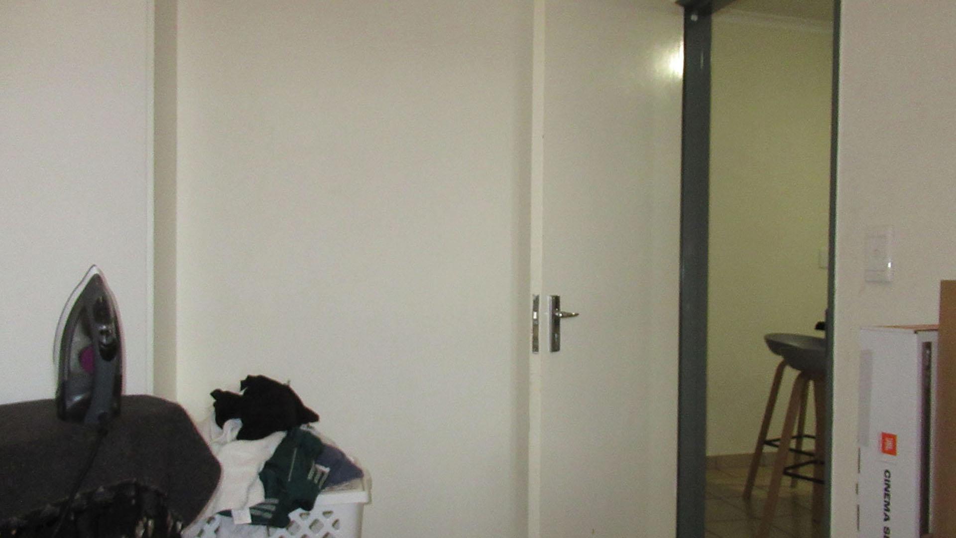 Bed Room 2 - 11 square meters of property in Grand Central