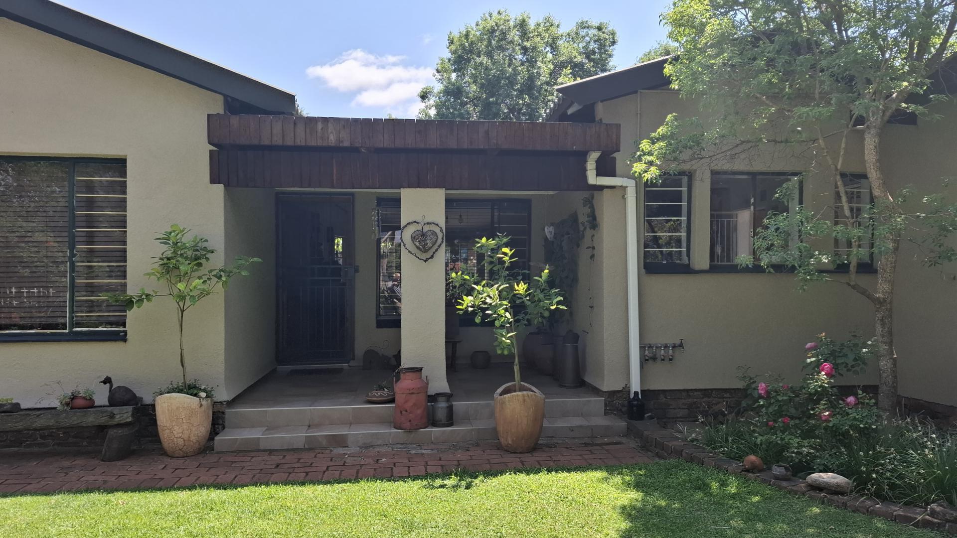 Front View of property in Doringkloof