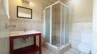 Main Bathroom - 6 square meters of property in Illovo Beach