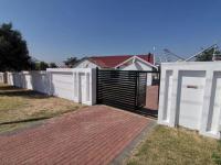 3 Bedroom 2 Bathroom House for Sale for sale in Kibler Park