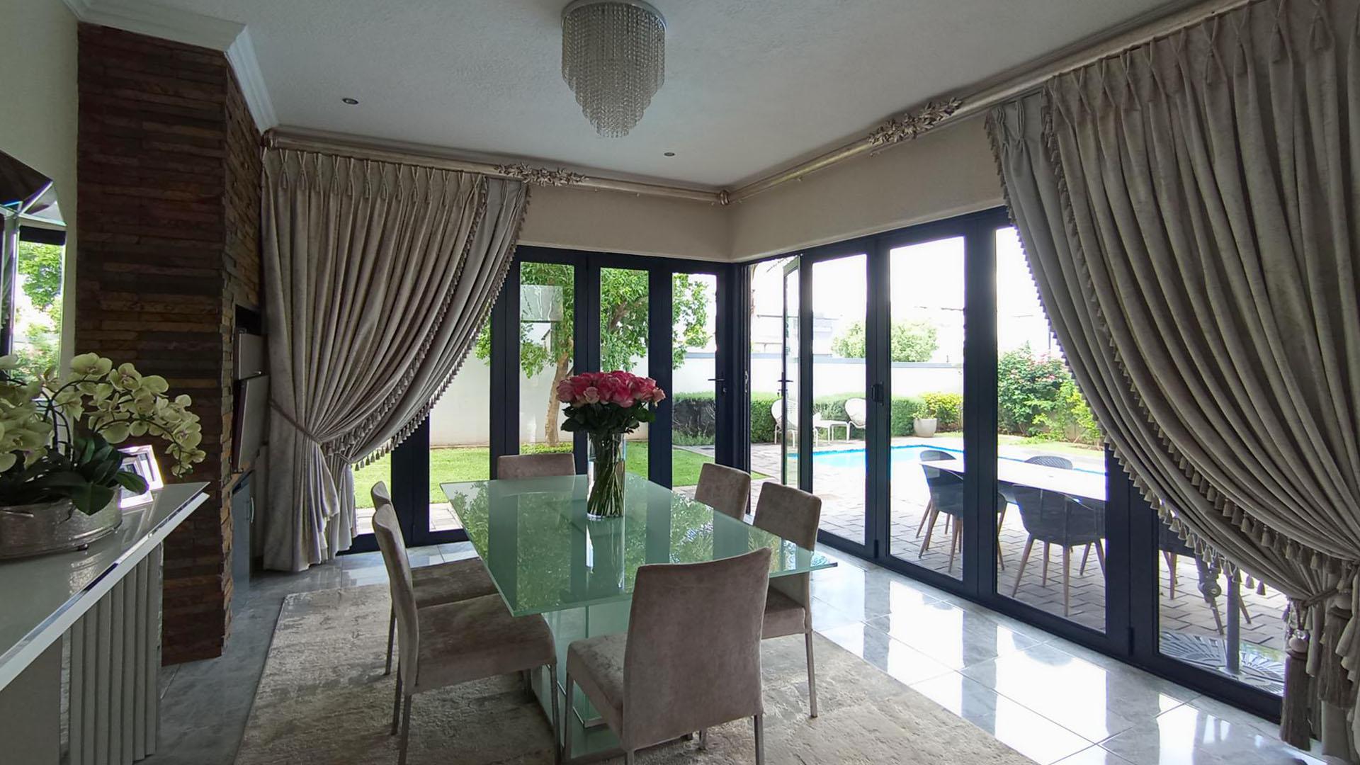Dining Room - 20 square meters of property in Midstream Estate