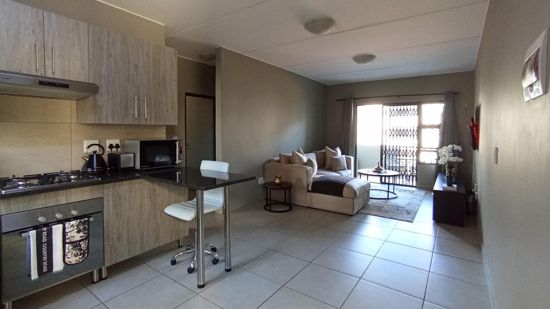 Kitchen - 11 square meters of property in Glen Austin AH (Midrand)