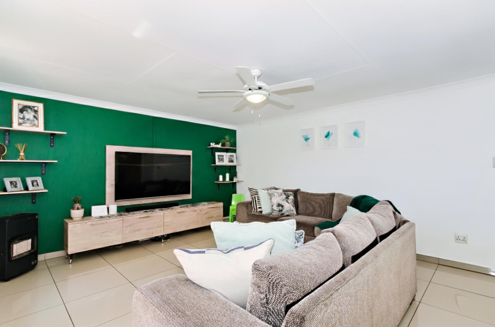  of property in Van Riebeeckpark