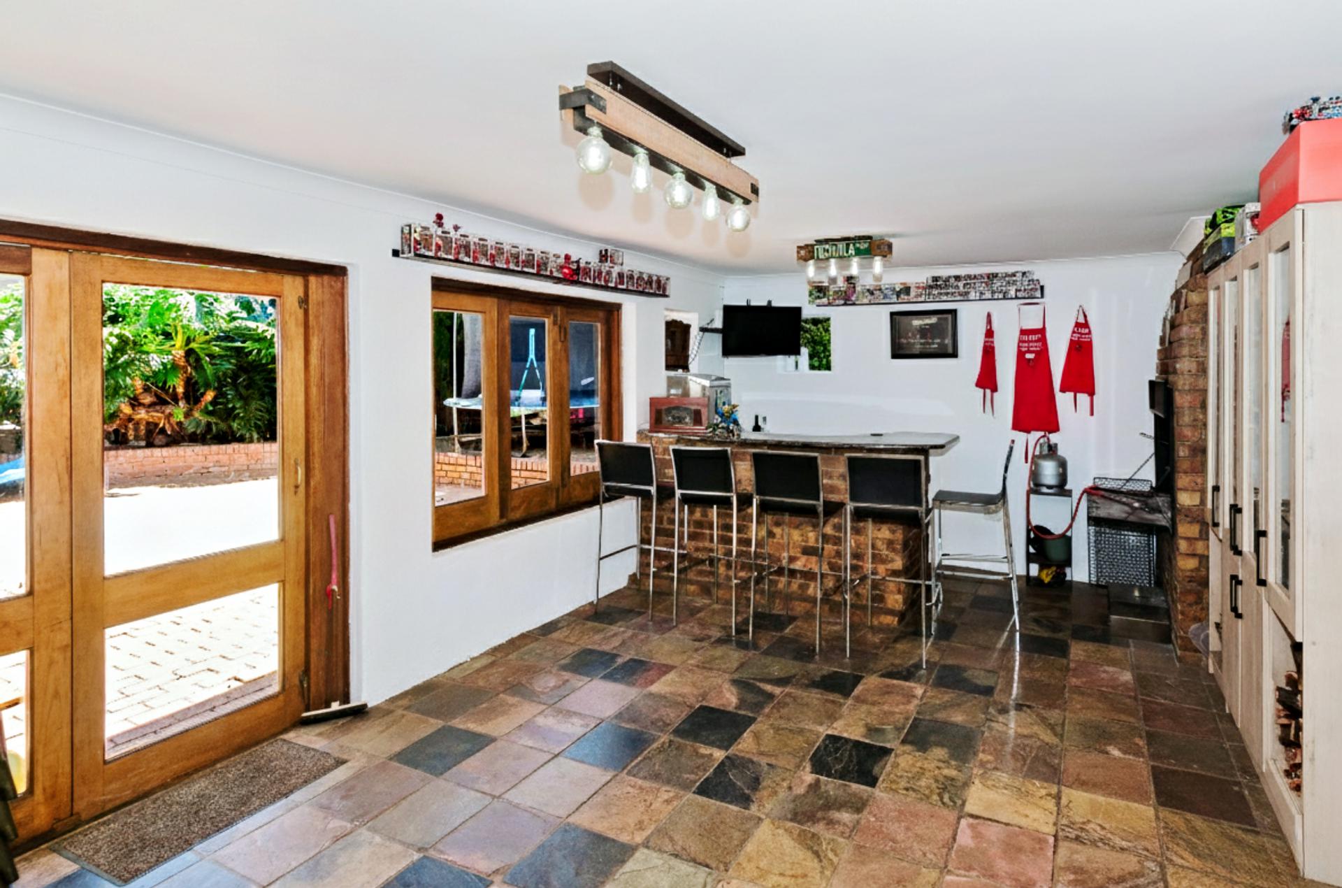  of property in Van Riebeeckpark