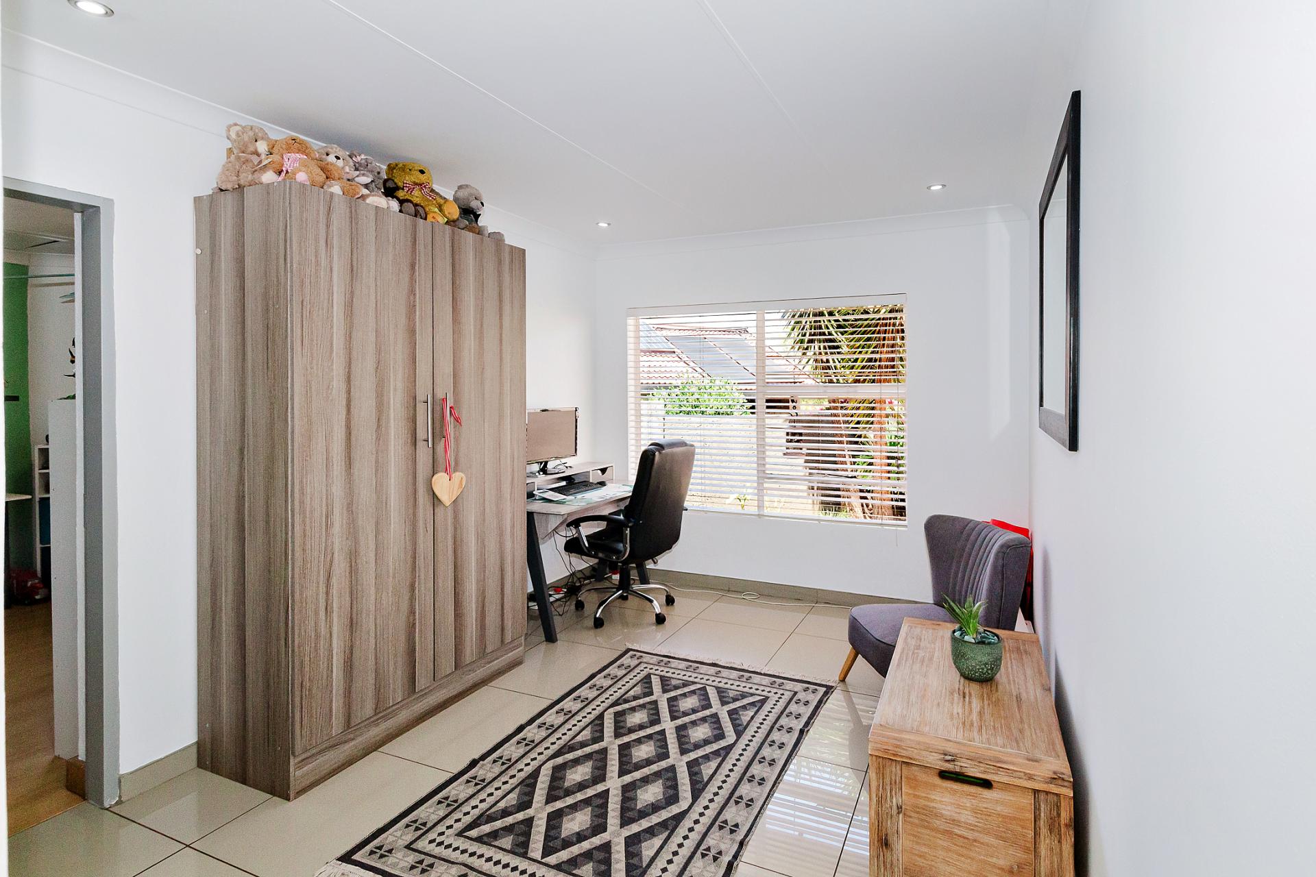  of property in Van Riebeeckpark