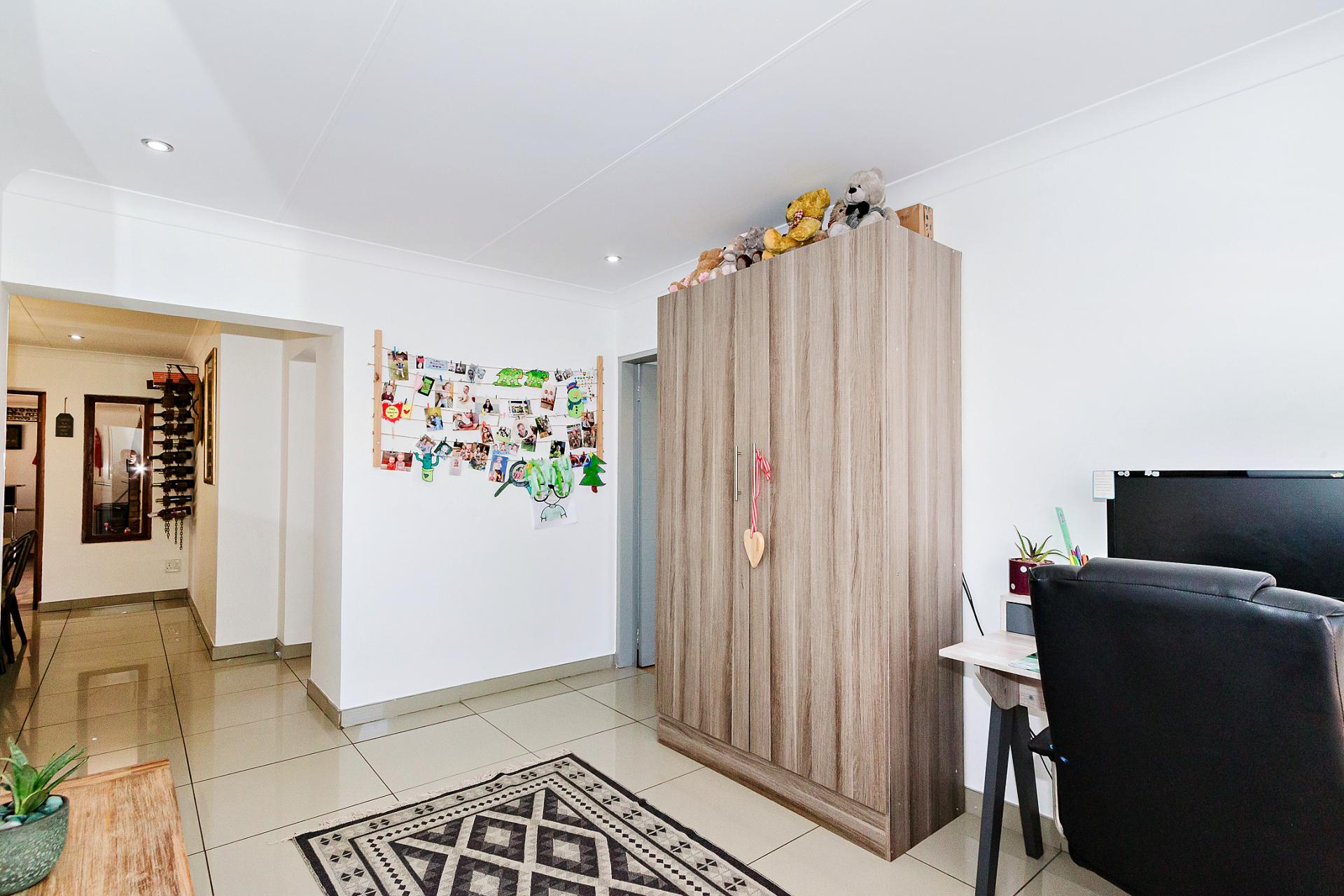  of property in Van Riebeeckpark