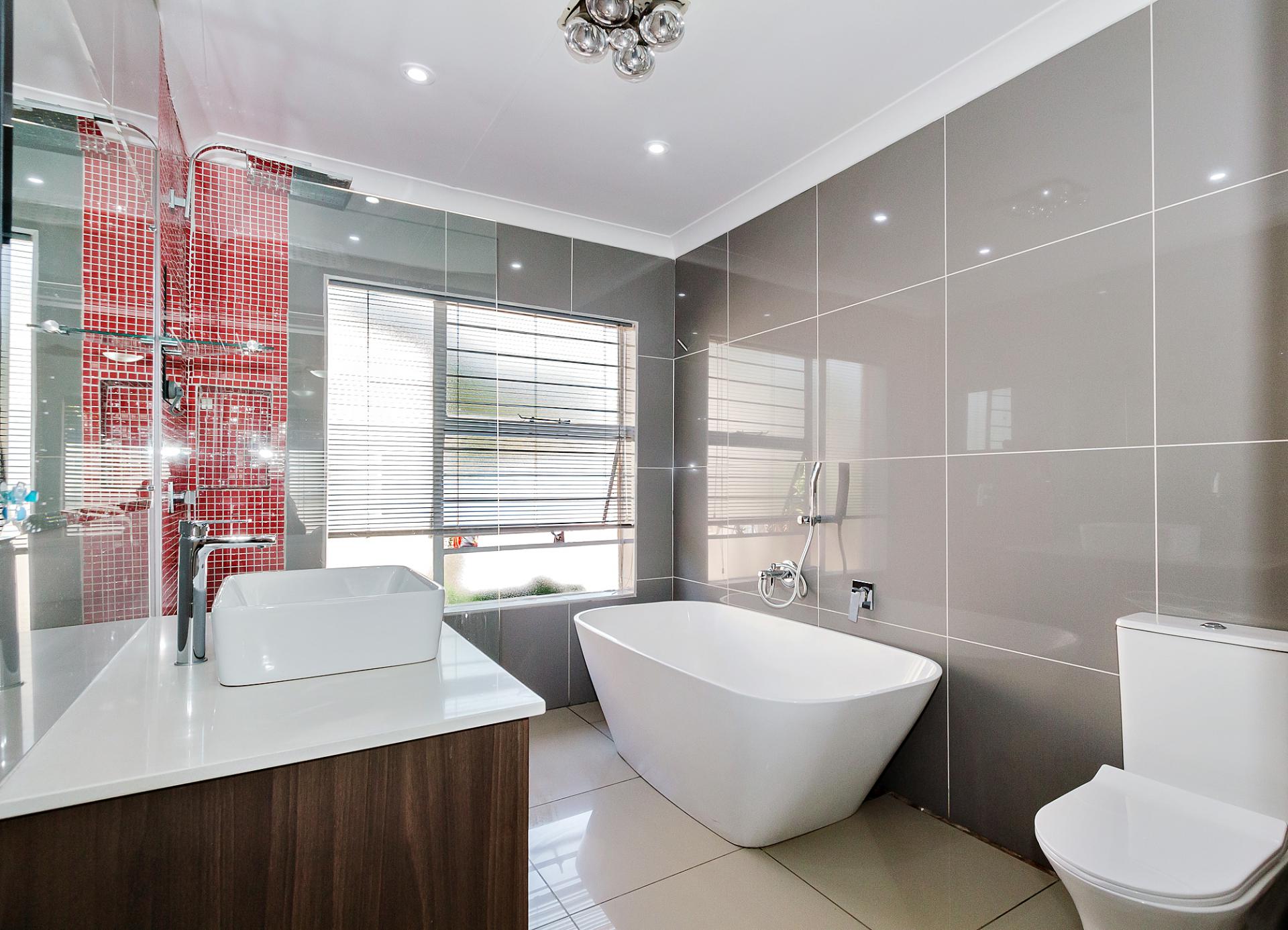  of property in Van Riebeeckpark