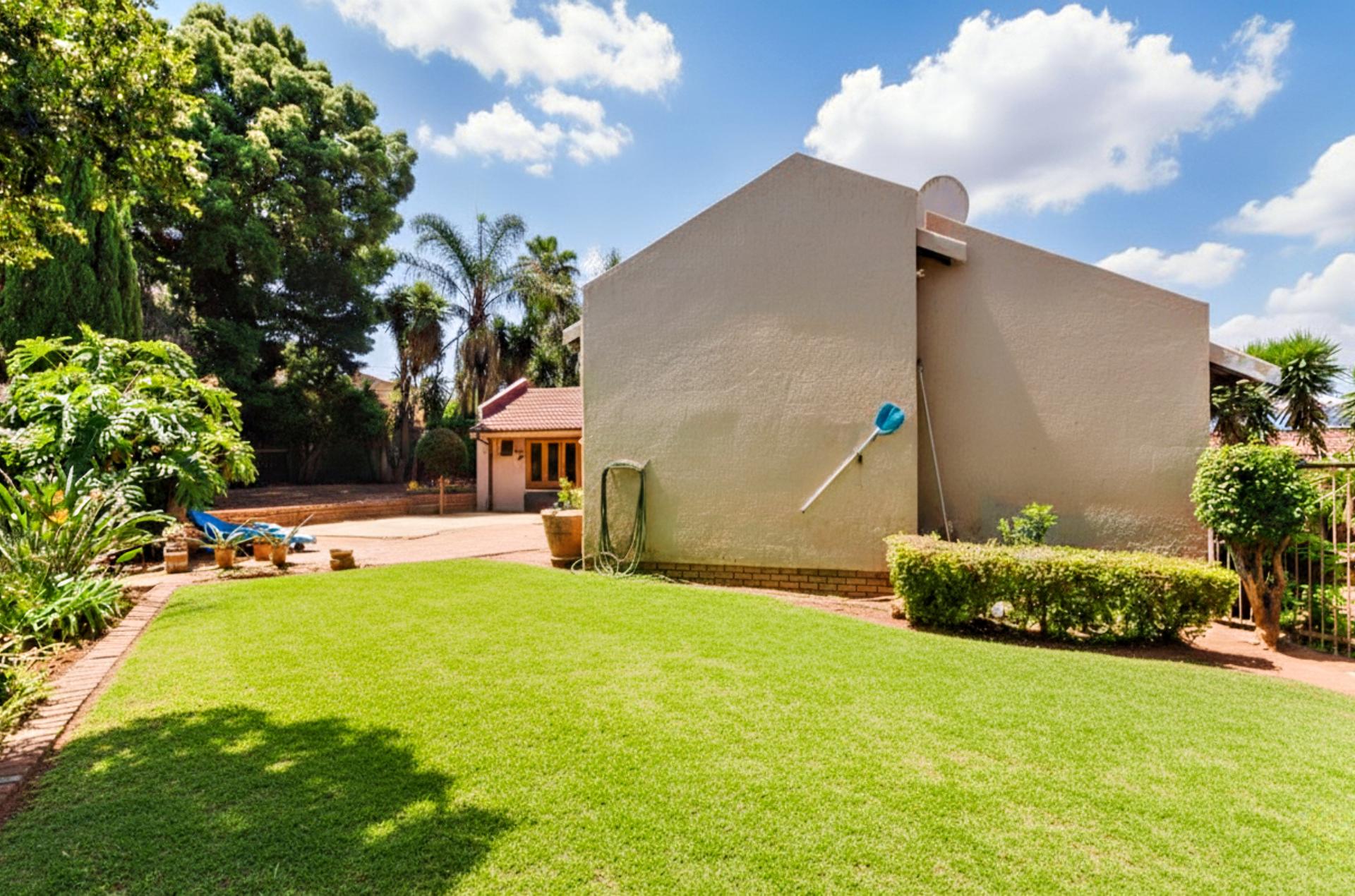  of property in Van Riebeeckpark