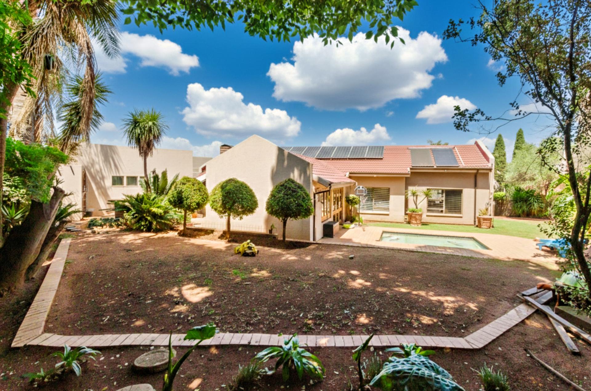  of property in Van Riebeeckpark