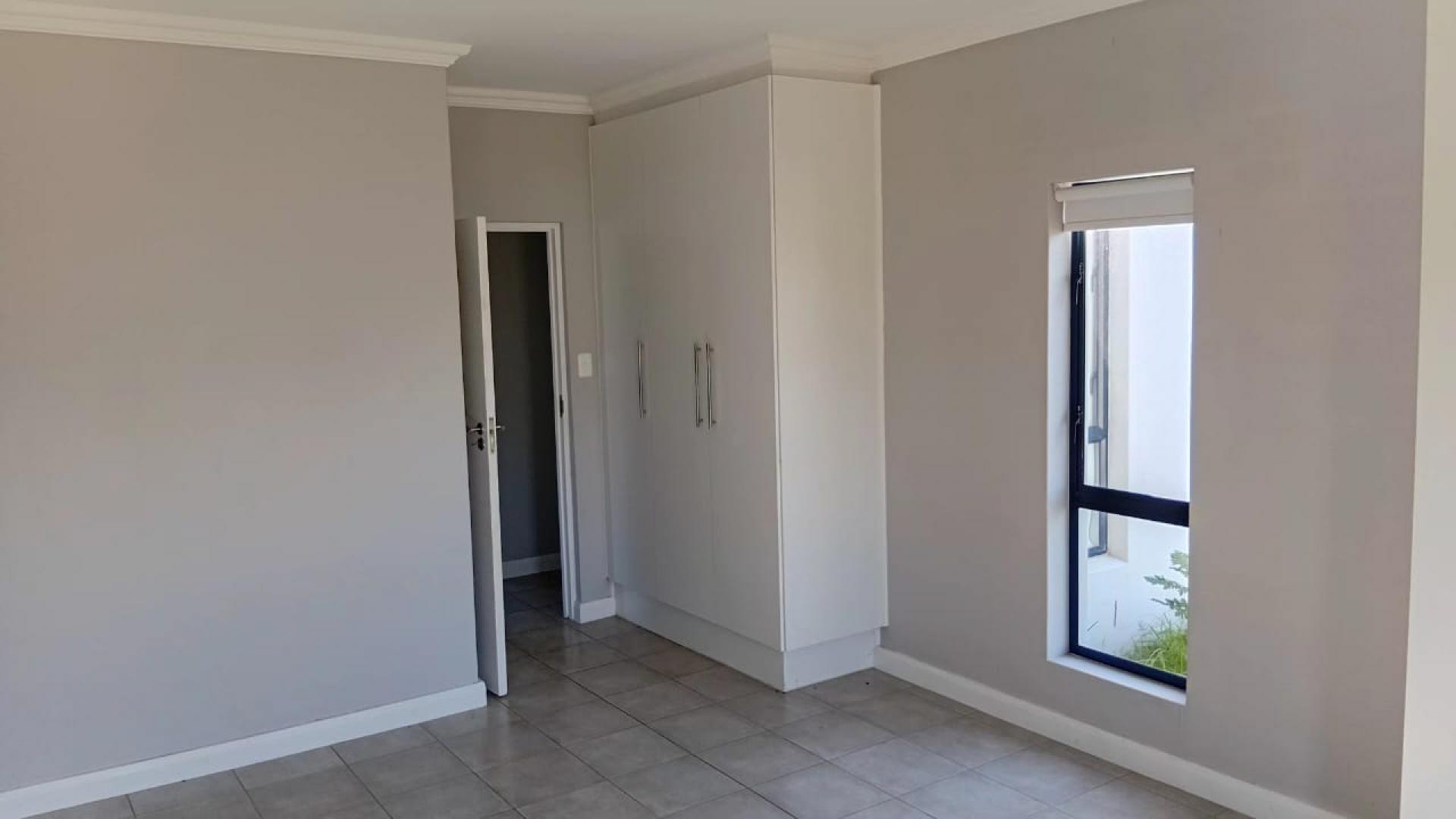 Bed Room 2 of property in Wedgewood Golf Estate