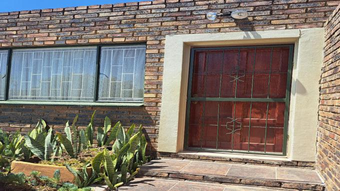 1 Bedroom Sectional Title to Rent in The Reeds - Property to rent - MR696357