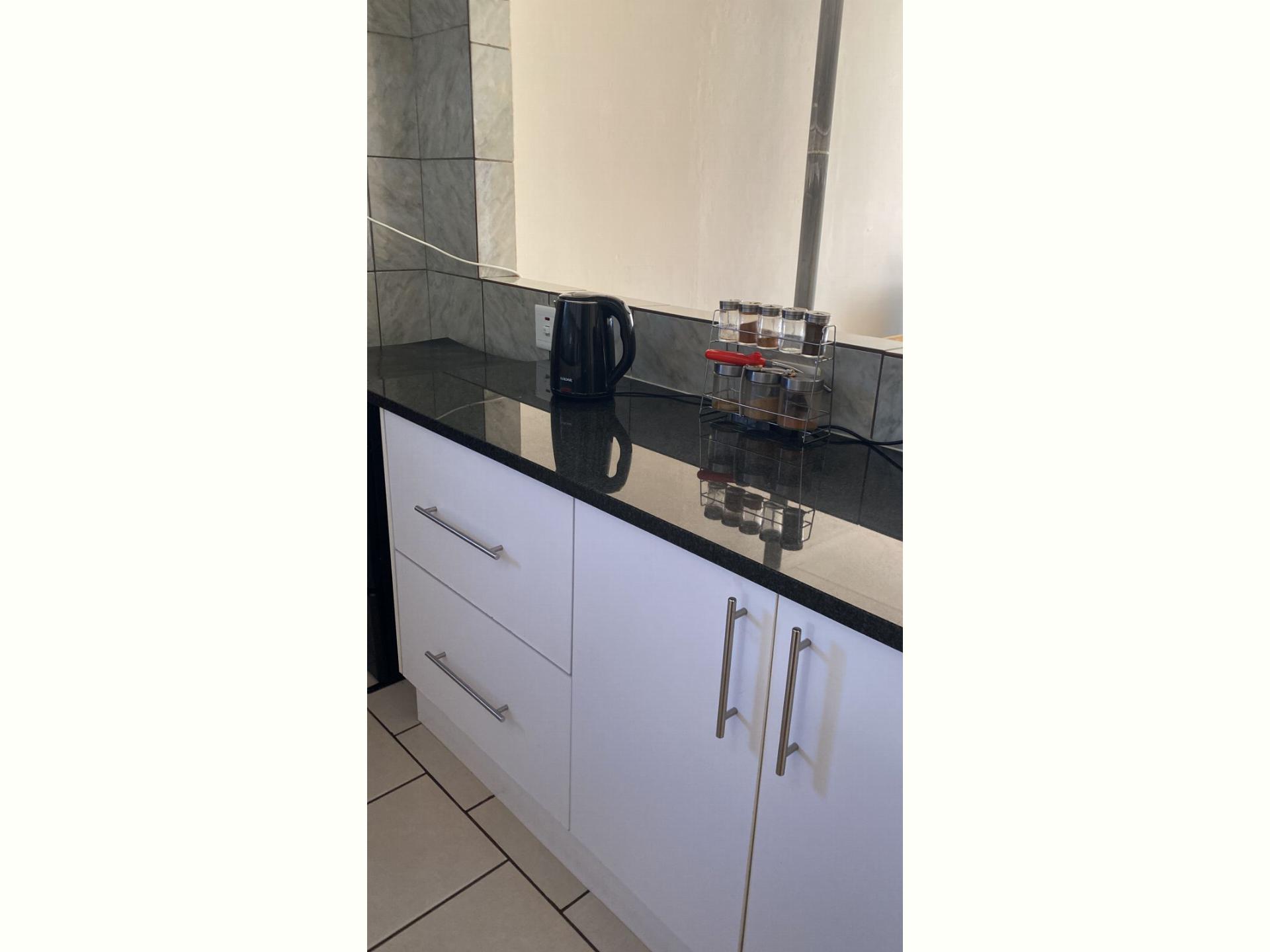  of property in Elandspoort