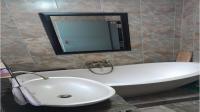 Bathroom 1 of property in Wingate Park