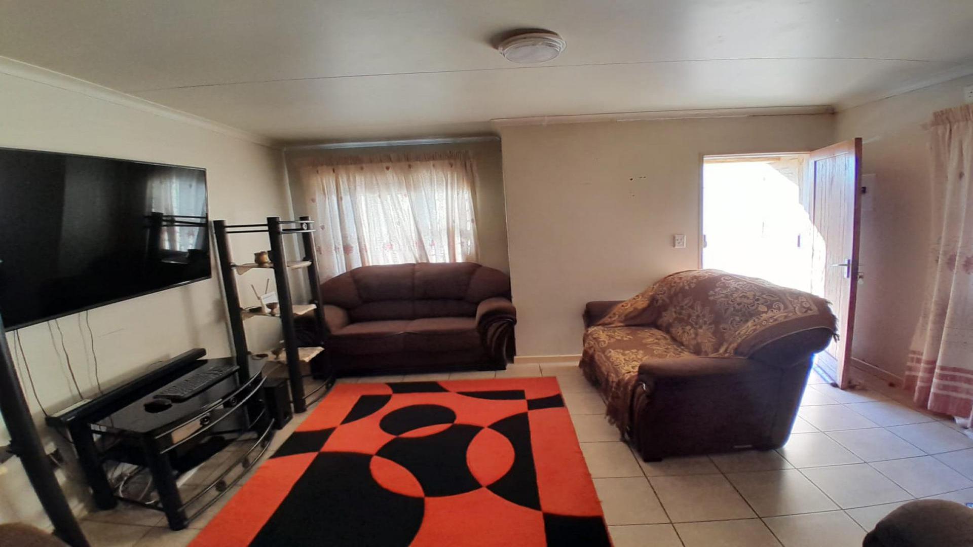 Lounges of property in Kathu