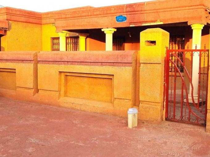 2 Bedroom House for Sale For Sale in Duduza - MR696391