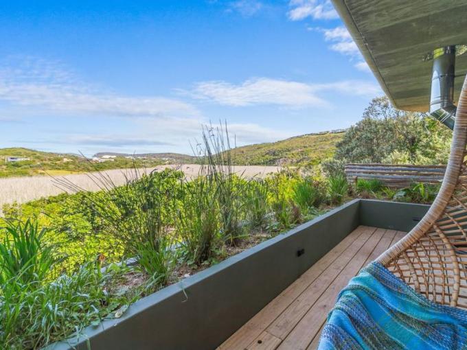 2 Bedroom House to Rent in Whale Rock Village - Property to rent - MR696408