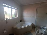  of property in Raslouw Glen