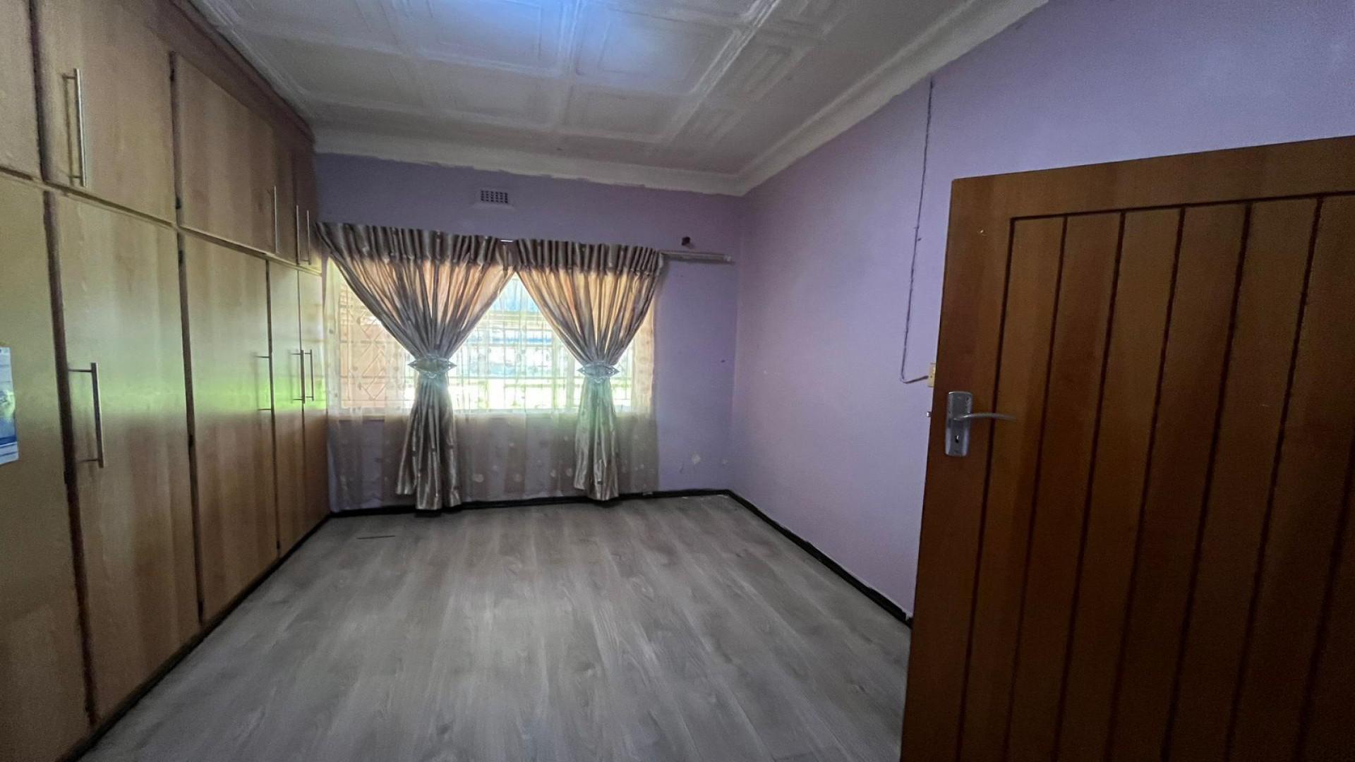 Bed Room 3 of property in Selection park