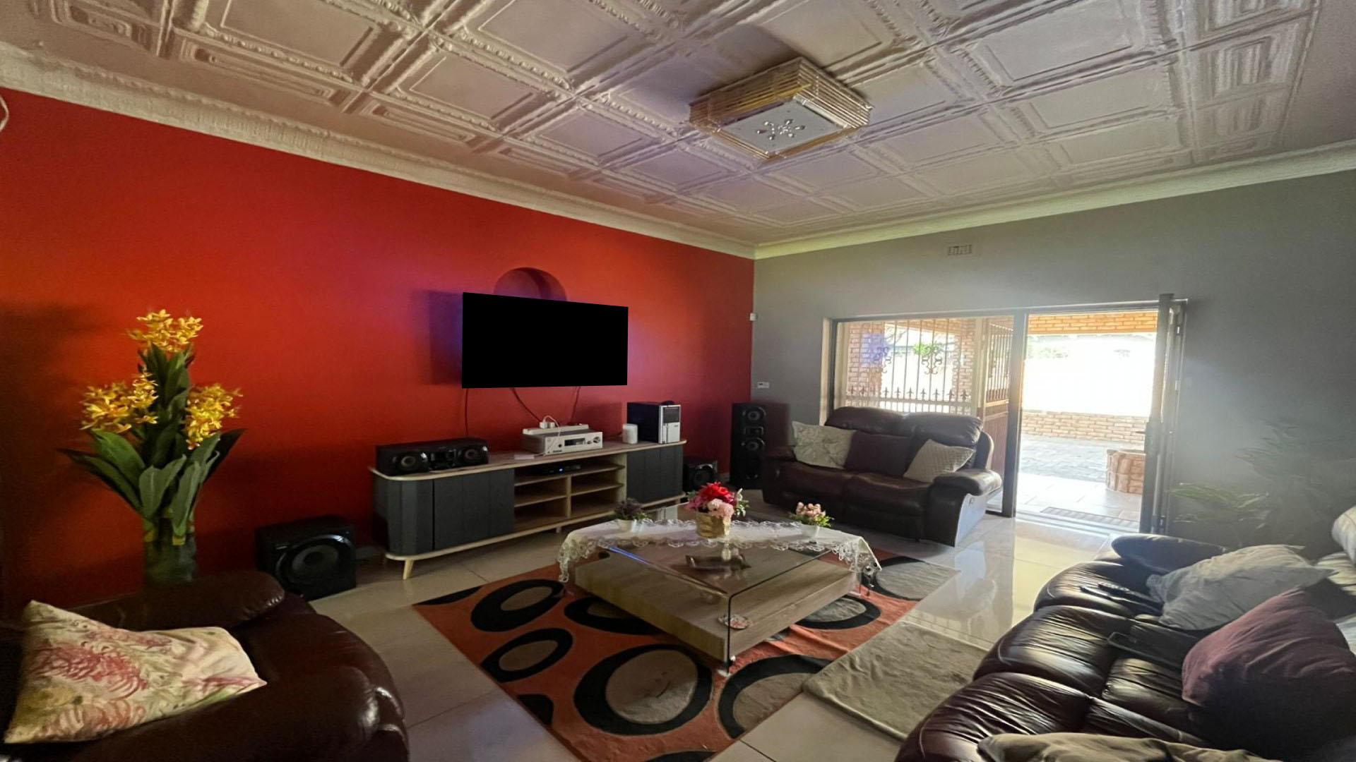 Lounges of property in Selection park