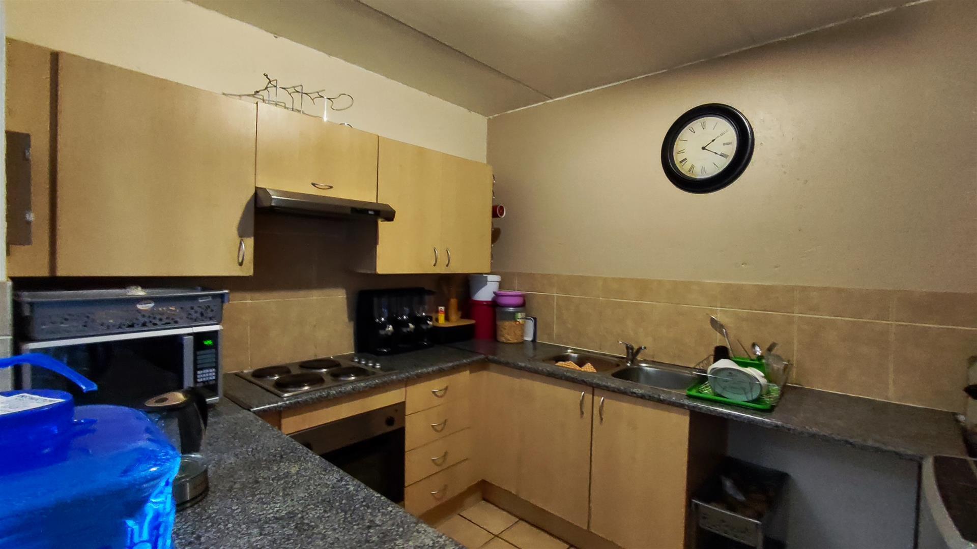 Kitchen - 10 square meters of property in Comet