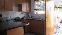 Kitchen - 8 square meters of property in Wilgeheuwel 