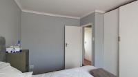 Bed Room 1 - 13 square meters of property in The Orchards