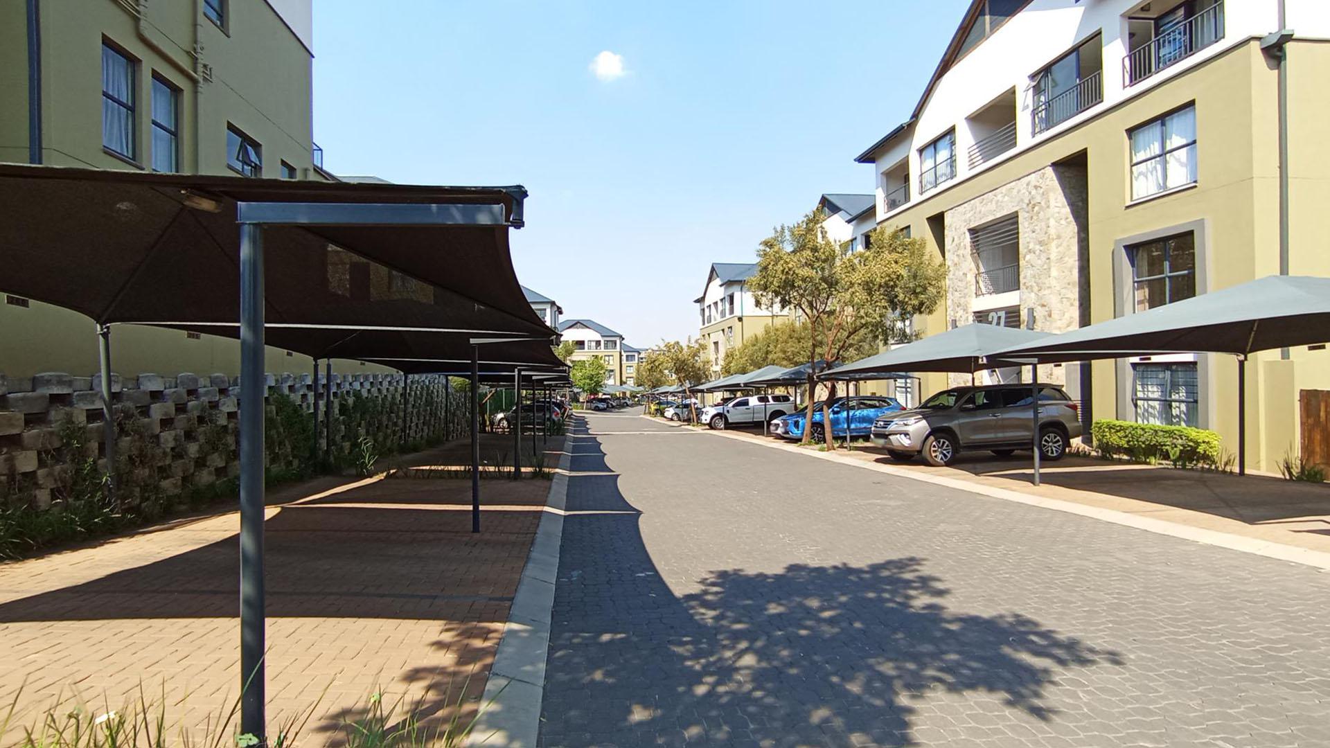 Front View of property in Jukskei View