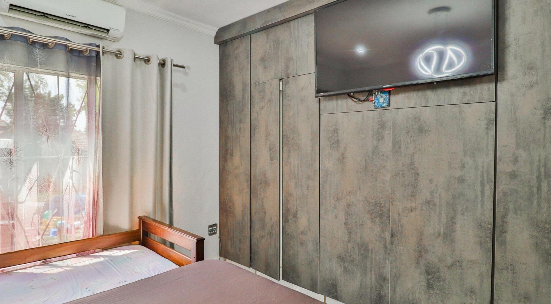  of property in Heuweloord