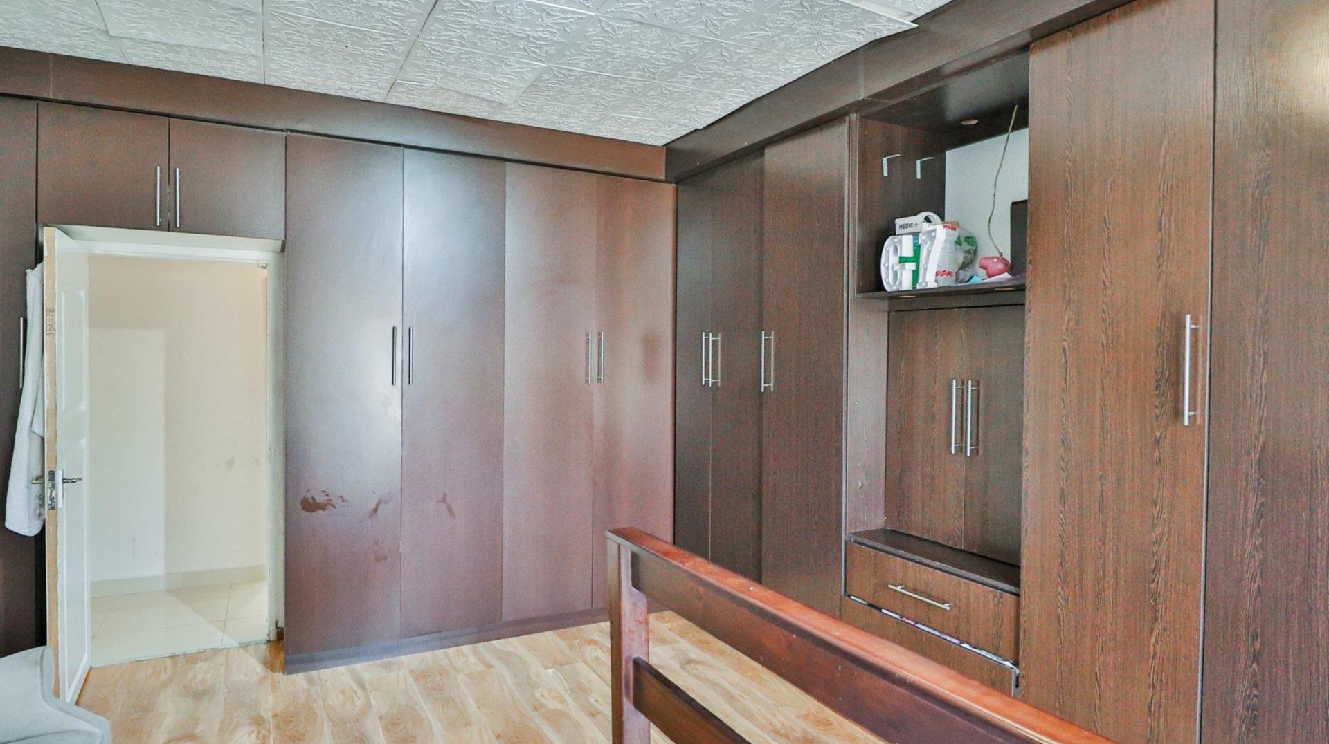  of property in Heuweloord